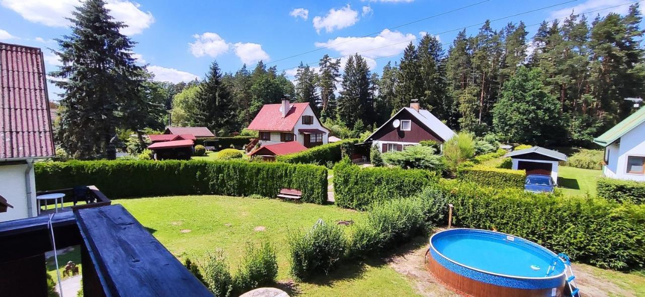 Chata Mareček - v lesní osadě u řeky Lužnice Skalice Exterior foto
